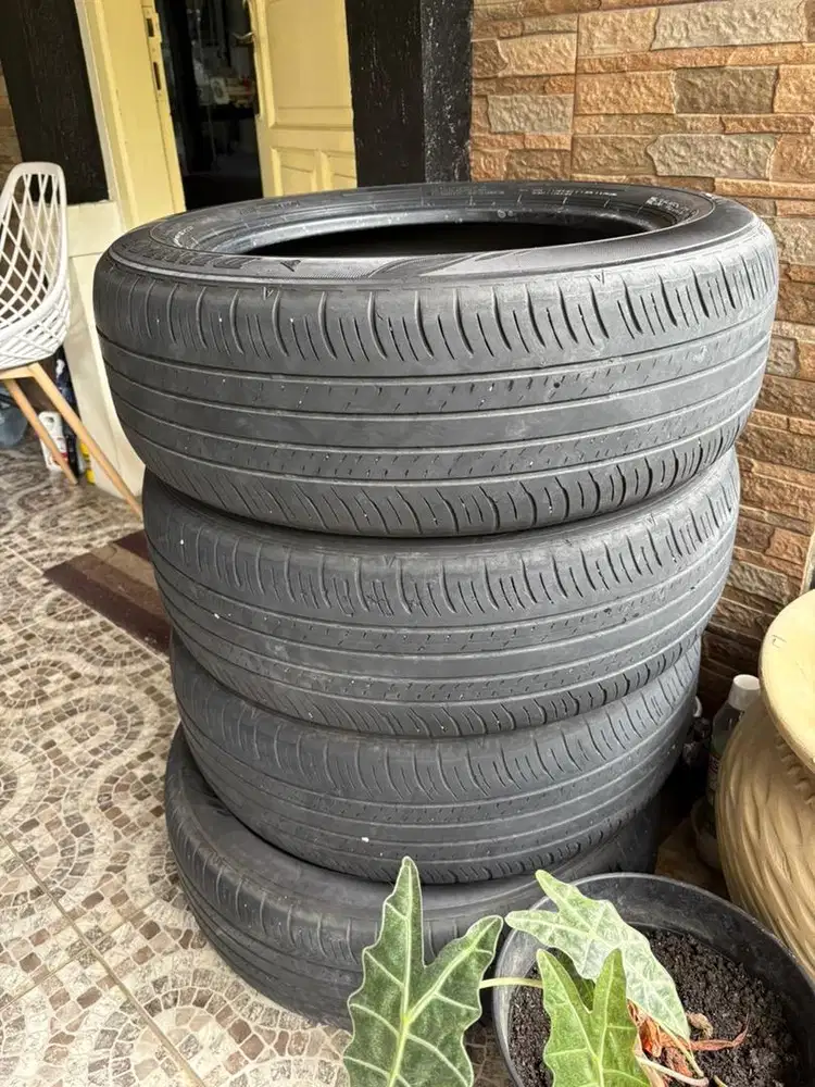 Ban bekas Dunlop enasave ec300+ R17