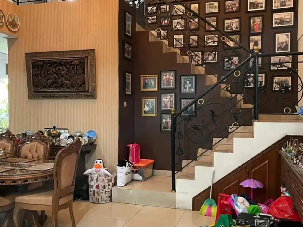 RUMAH GAYA TROPICAL MODERN TANJUNG BARAT JAKARTA SELATAN