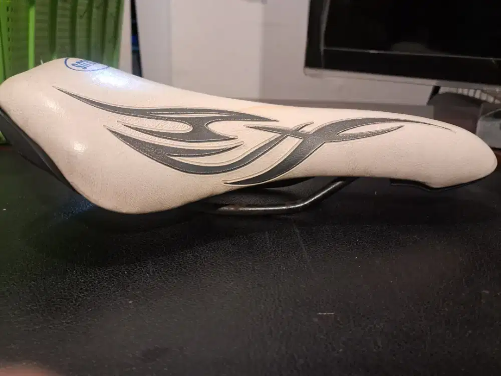 Sadel Aeolus untuk Mtb & Roadbike