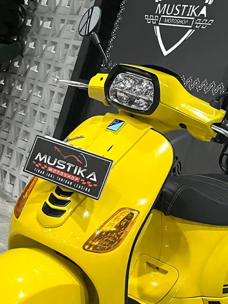 Termurah!!Vespa S125 iget th 2022 - Ayu Mustika