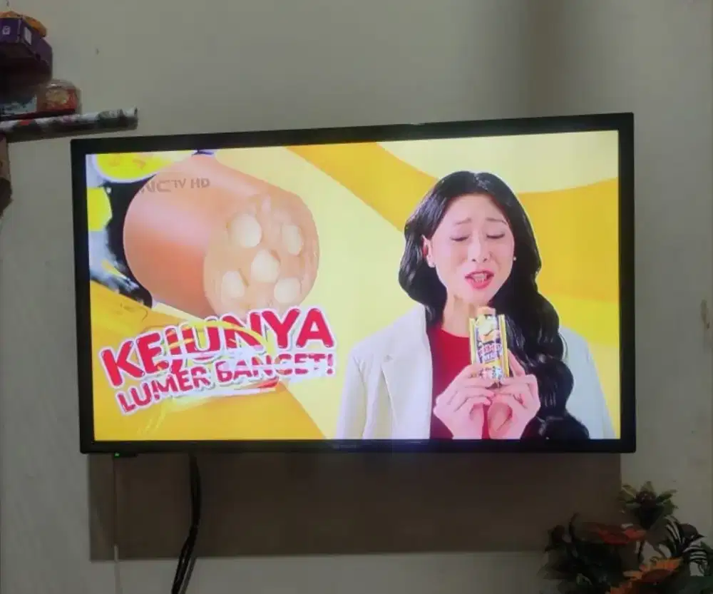 Led sharp 32 inch analog tv