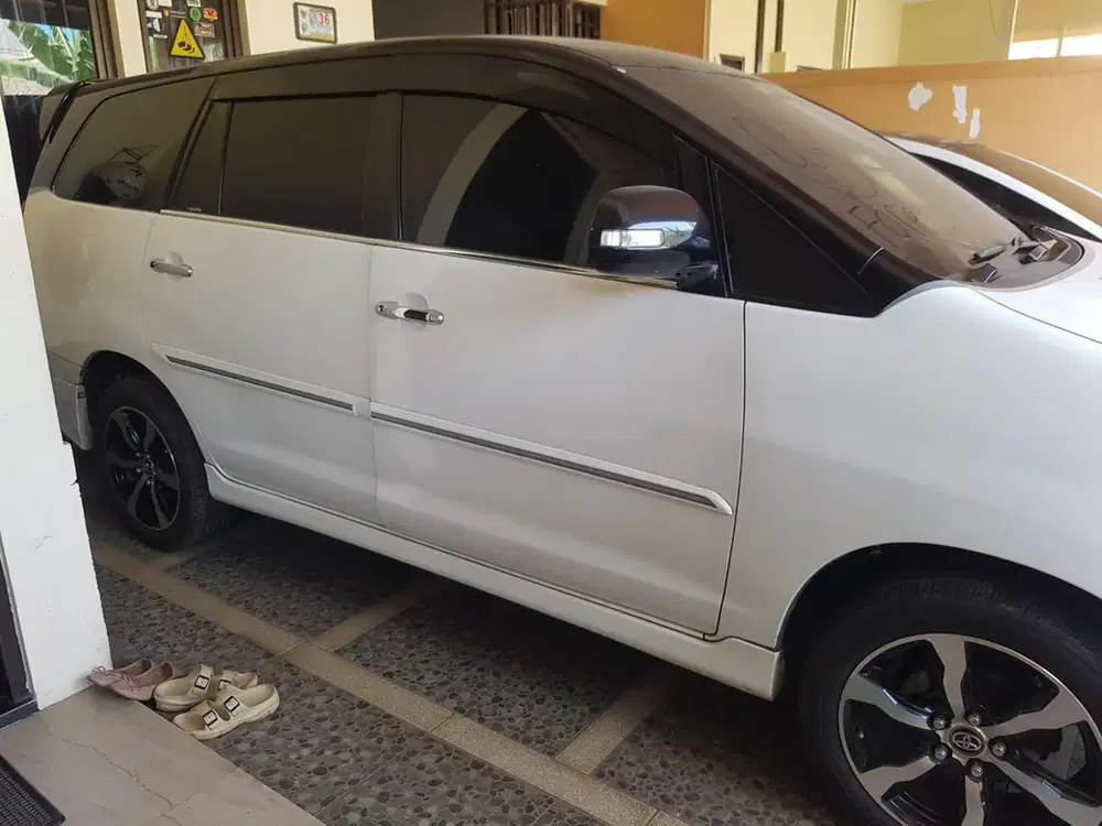 Toyota Kijang Innova 2014 Bensin