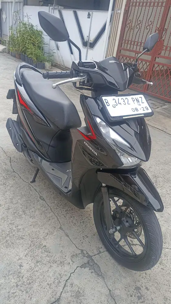 Honda beat new LED tahun 2024.