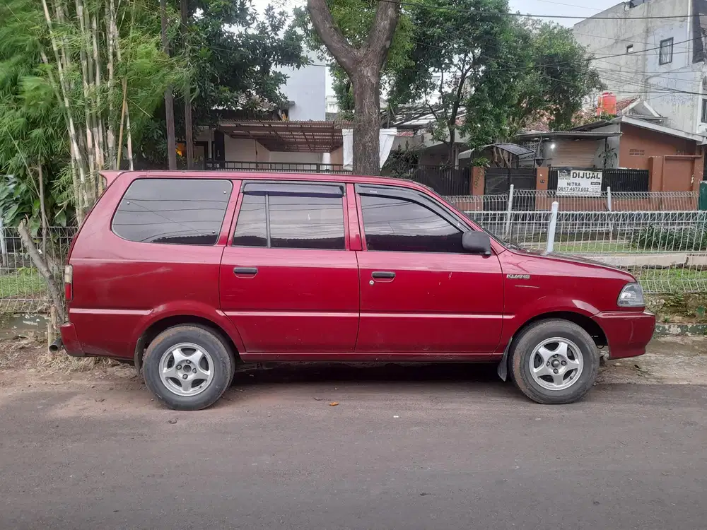 Toyota Kijang 2000 Bensin