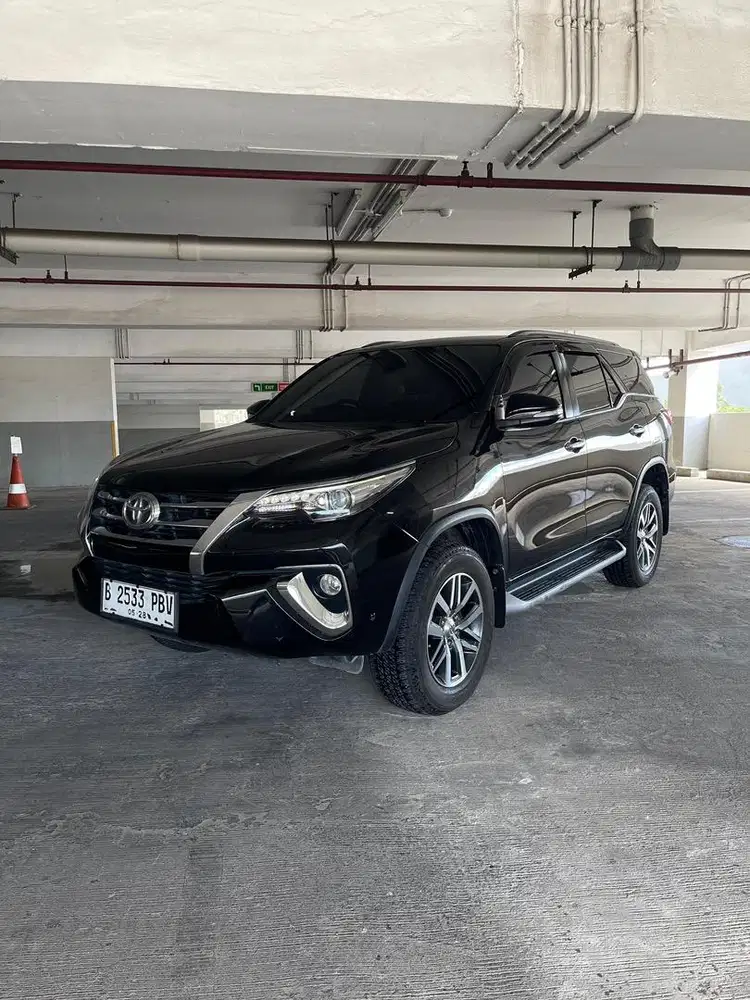 Fortuner VRZ 2016 hitam