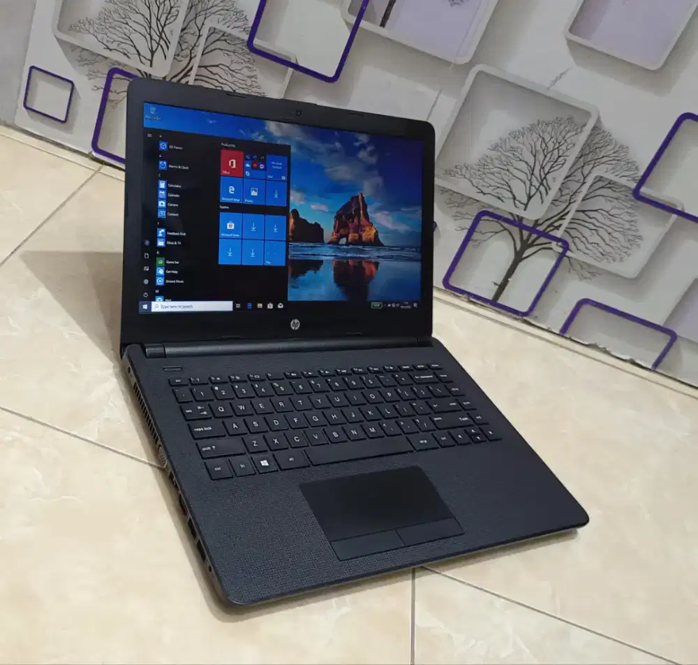 HP Amd A4-9120 dg ssd kenceng,ram 8gb,slim elegan dan bergaransi