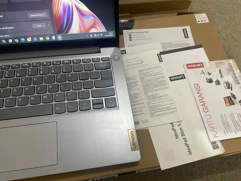 Laptop Lenovo Slim Ideapad Core i3