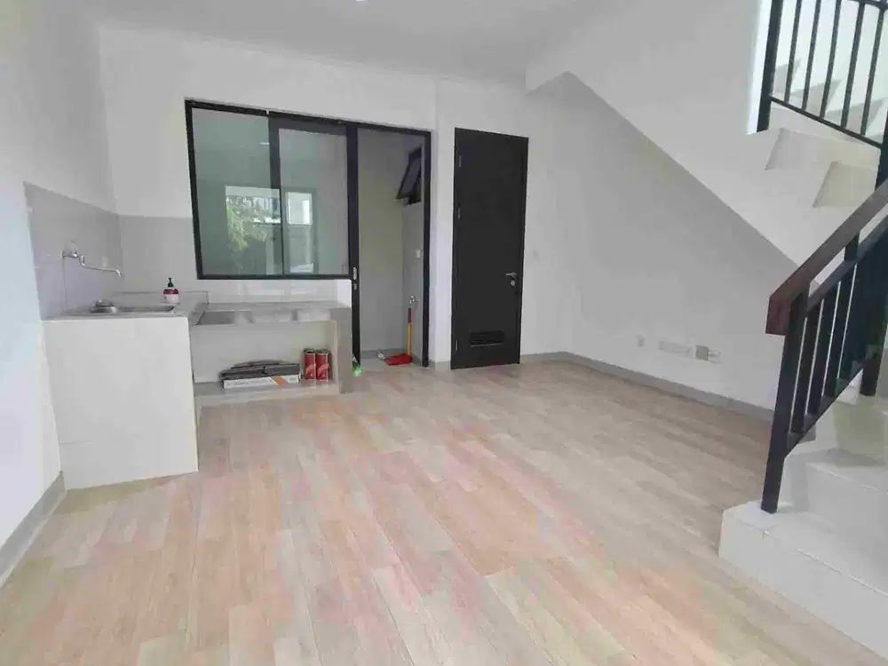 disewakan rumah milenial pik 2 uk 4.5x10 vinly siap huni