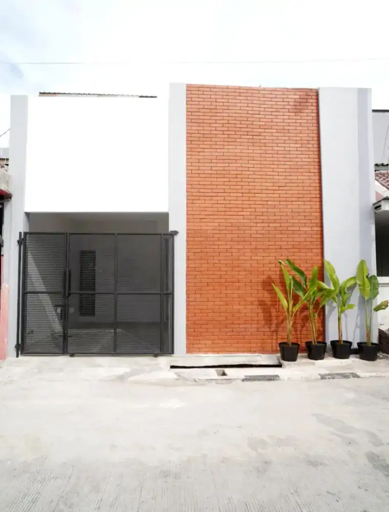 RUMAH 1,5 LANTAI SIAP HUNI, DI DUTA LESTARI DUTA HARAPAN, KOTA BEKASI.