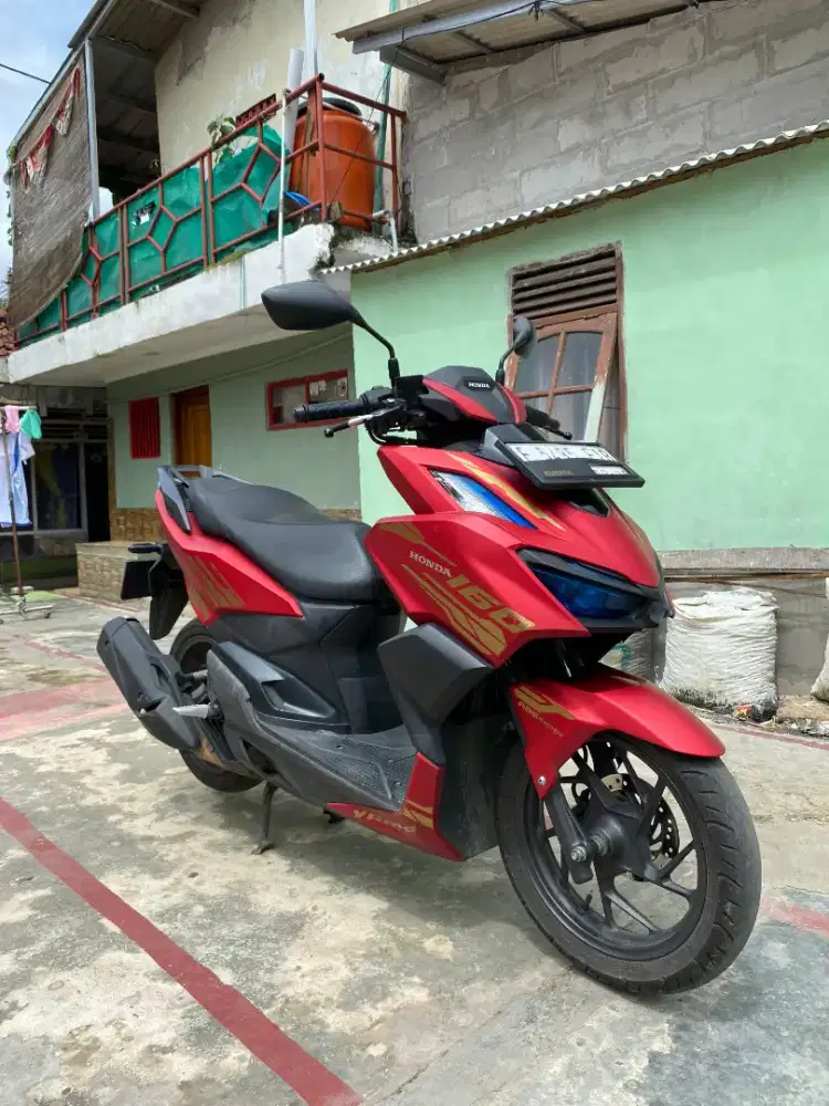 Honda Vario 160 Tahun 2023 Merah Doff