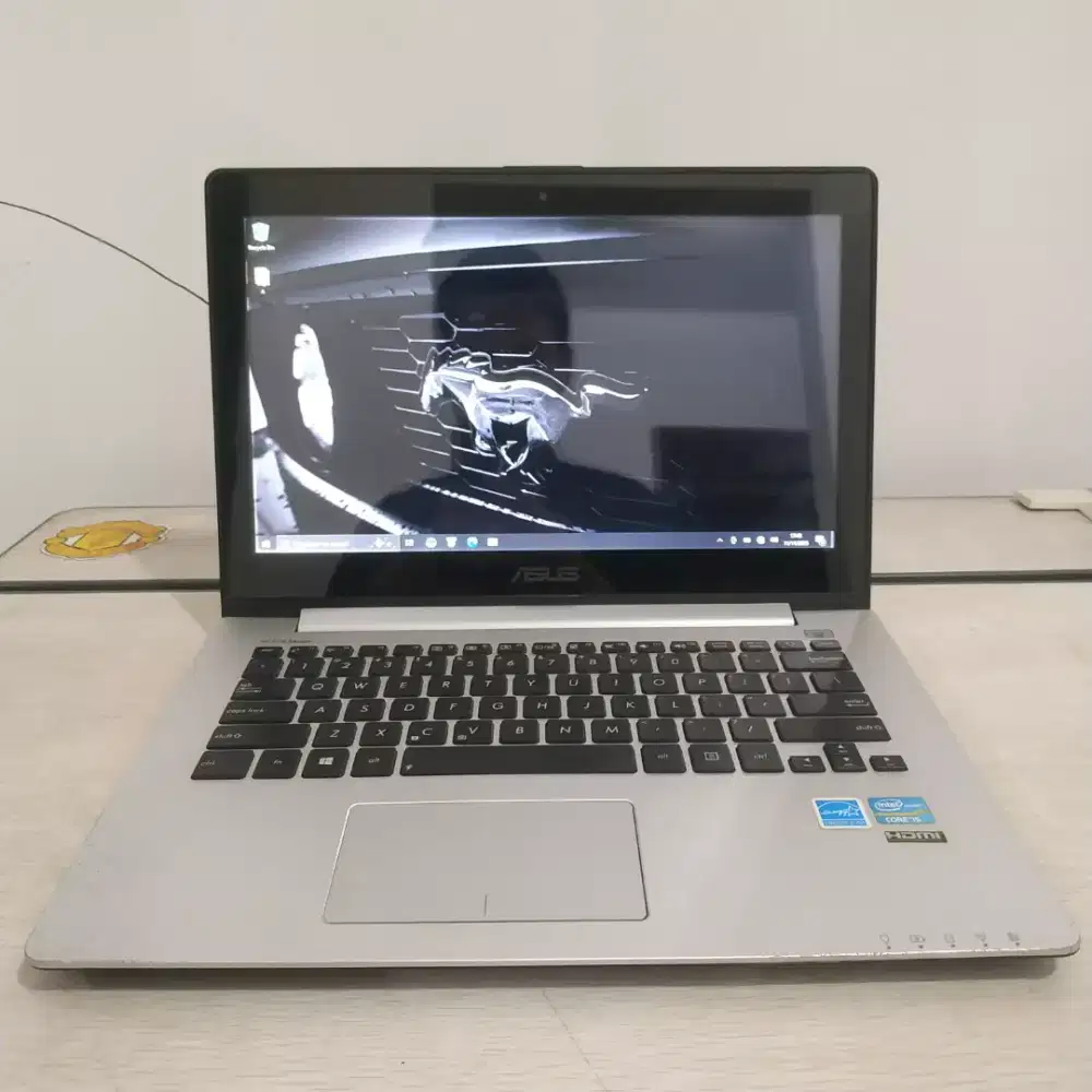 Laptop Asus S300CA Touchscreen i5