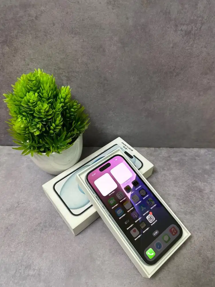 Iphone 15 128GB Ibox baru sehari pake