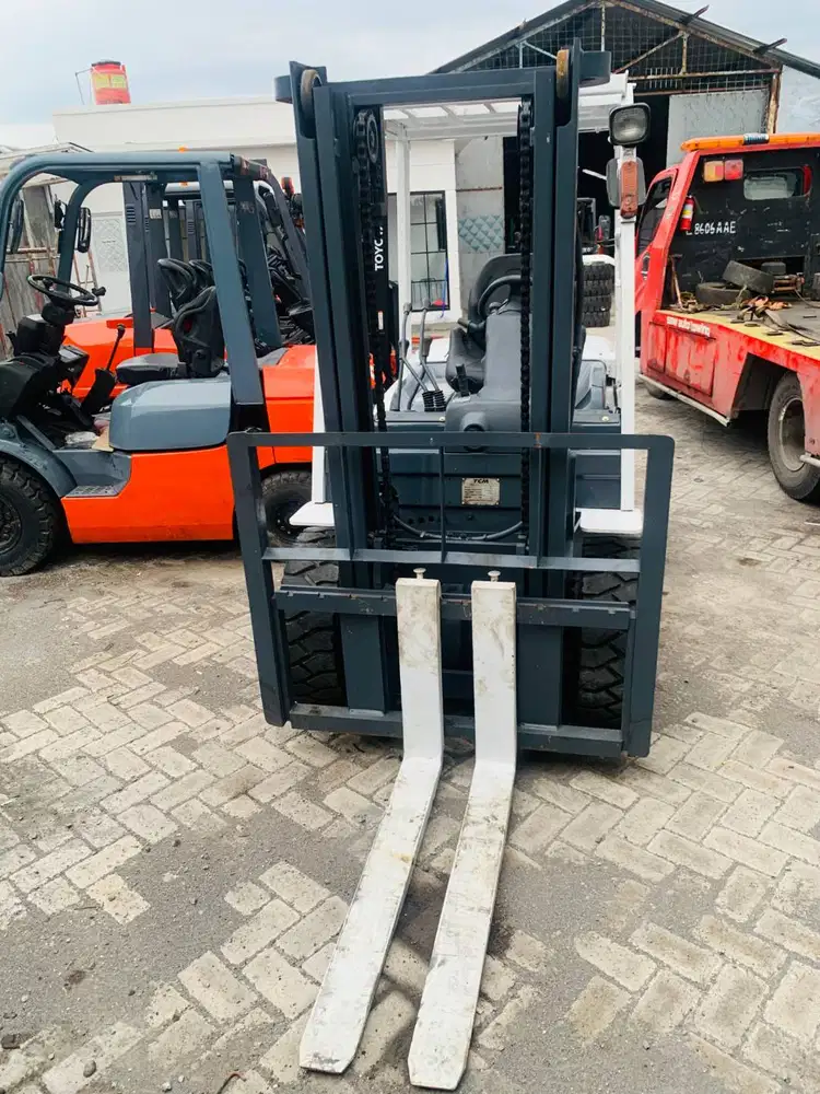 TCM INOMA 3 TON MAST 3 METER STD TAHUN MUDA BERGARANSI MESIN