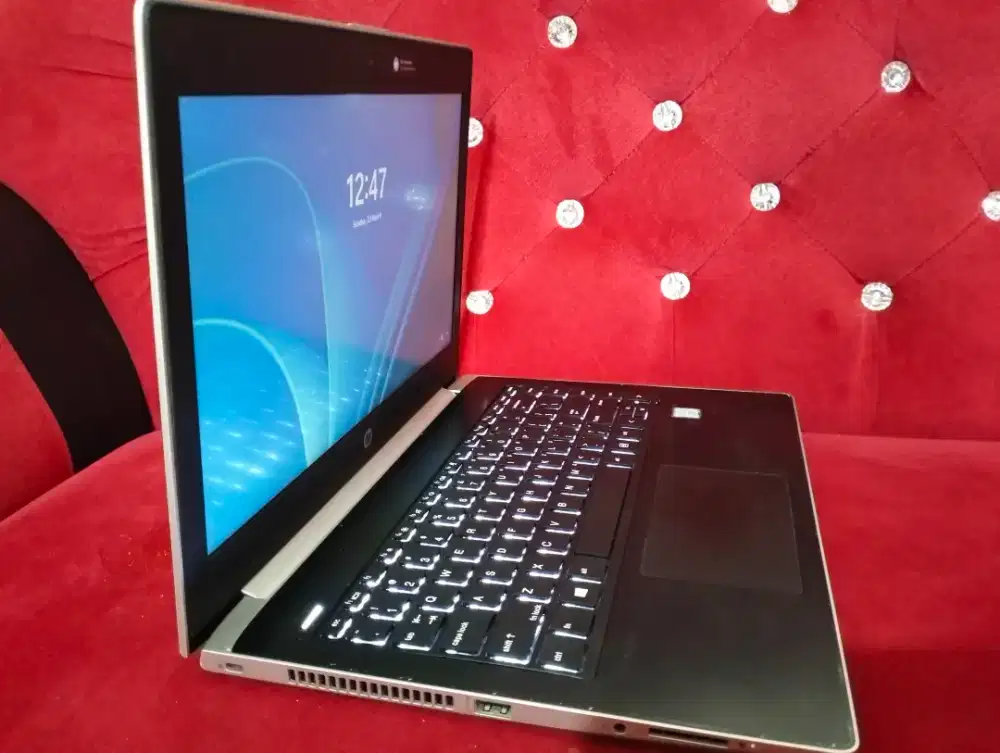 Laptop elit HP probook elegan core i7 GEN8 RAM 8 SSD 512/backlight key