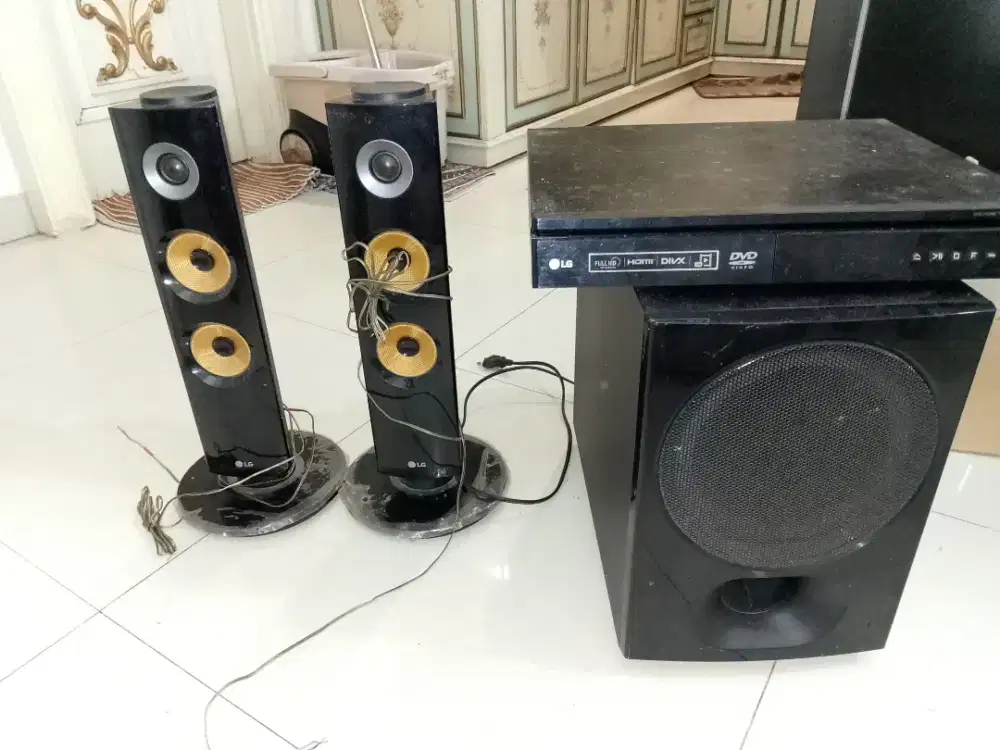 Speaker Aktif merek LG