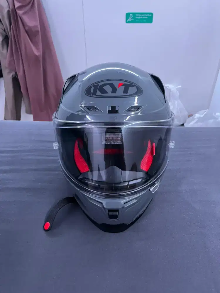 Helm kyt striker