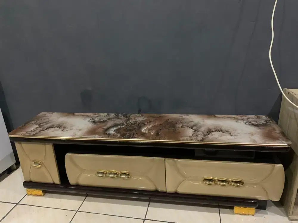 Meja Tv Import ( kaca marmer )