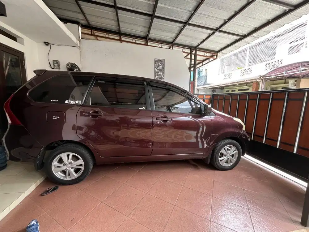 Daihatsu Xenia 2012 Bensin