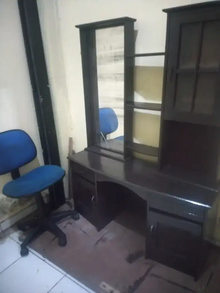 Meja Rias + kursi staf