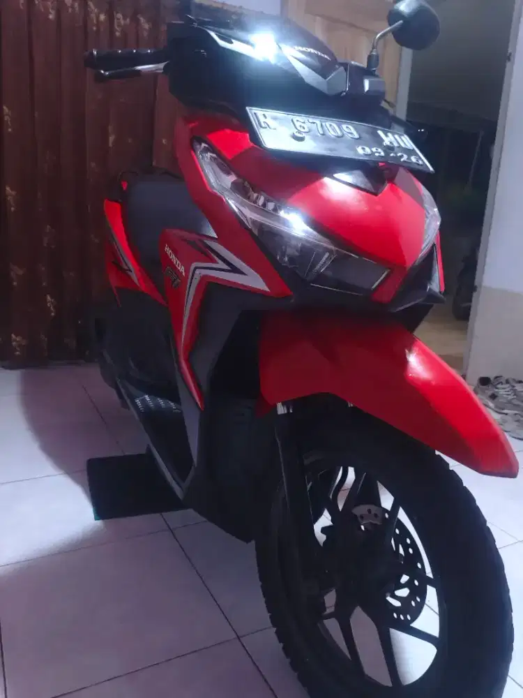 Dijual cepat Honda Vario 125 LED Old
