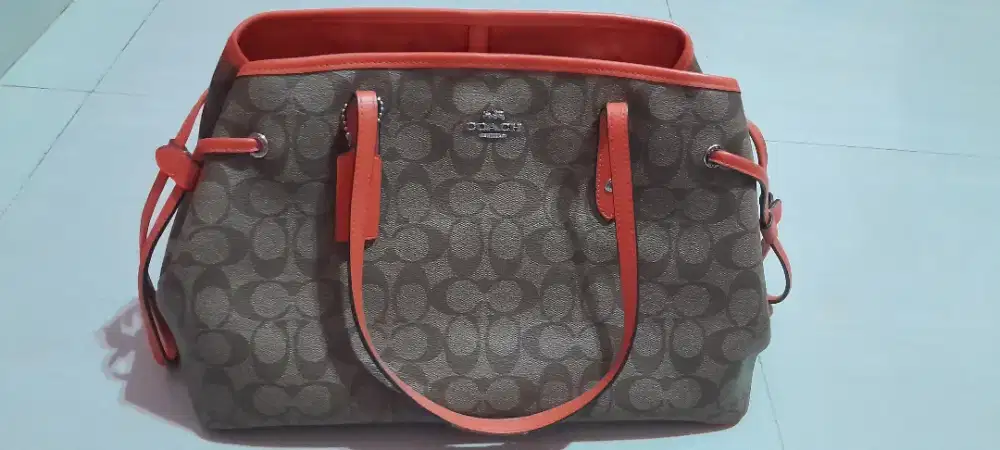 DI JUAL TAS COACH