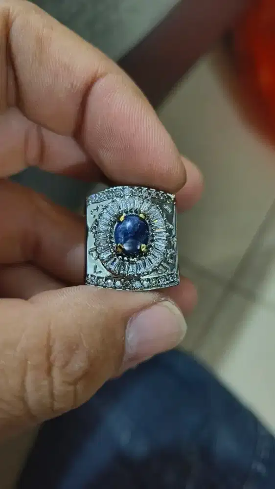 Natural blue sapphire