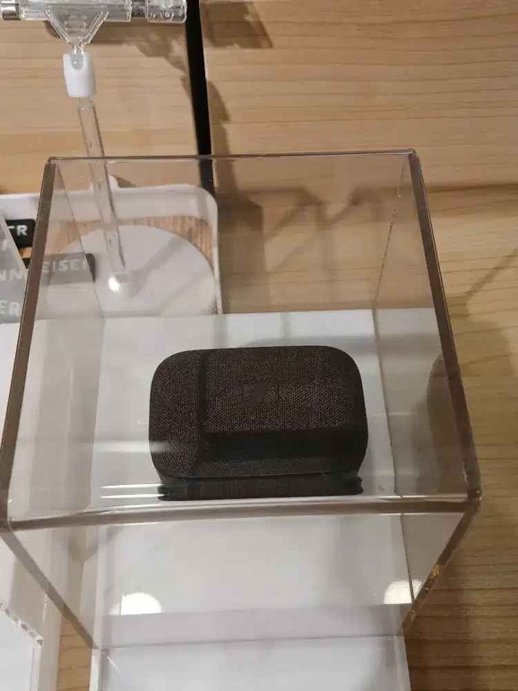 CICILAN SENNHEISER MOMENTUM WIRELEES 4