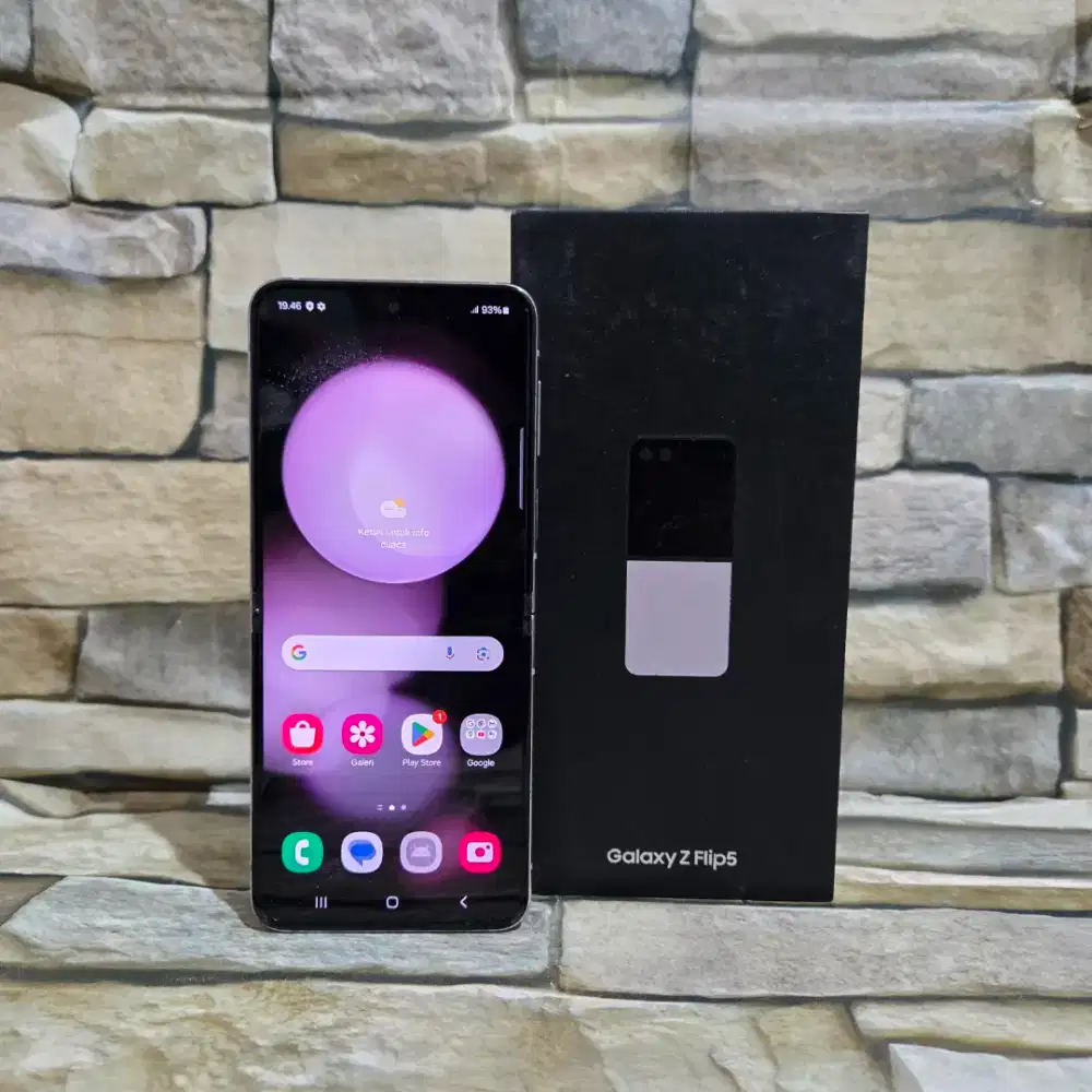 Samsung Z Flip 5 5G 8/512 Fullset Segel Normal Mulus 98%,minus LCD