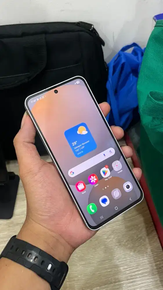 Samsung s24 FE 8/256 like new sein