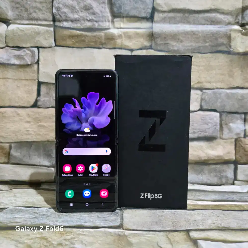 Samsung Galaxy Z Flip 1 5G 8/256 Black Fulset segel mulus 95%