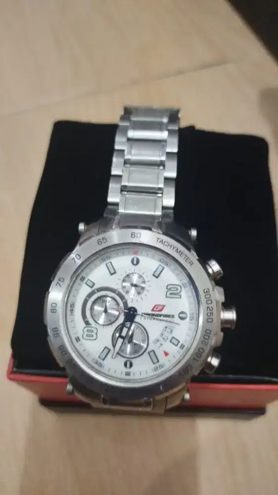 Jam tangan pria Chronoforce 5139G