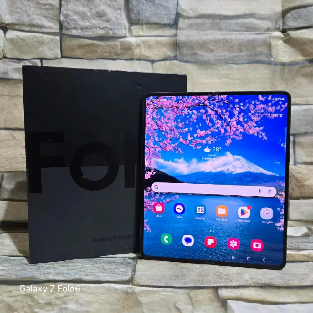 Samsung Galaxy Z Fold 4 5G 12/256 Fulset segel mulus 95%