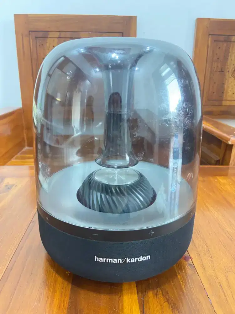 Harman Kardon Aura Studio 2