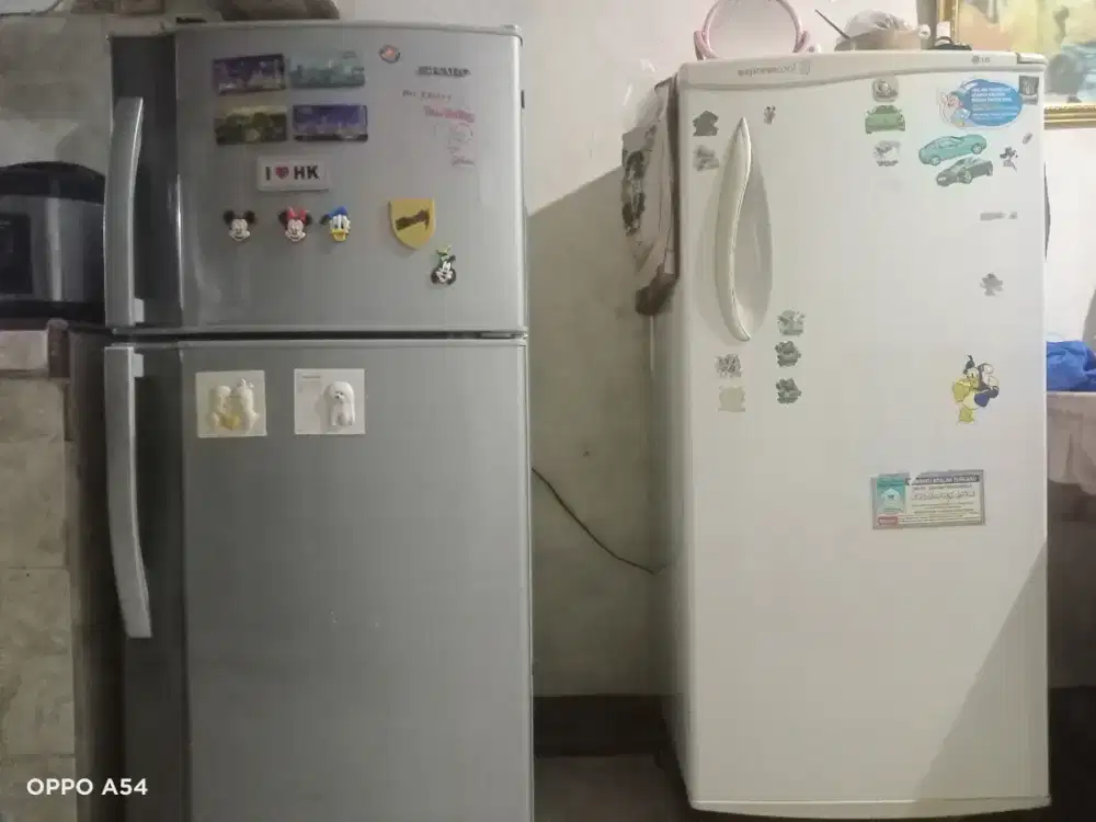 2 Kulkas bekas 1pintu LG, dan 2pintu sharp ,
