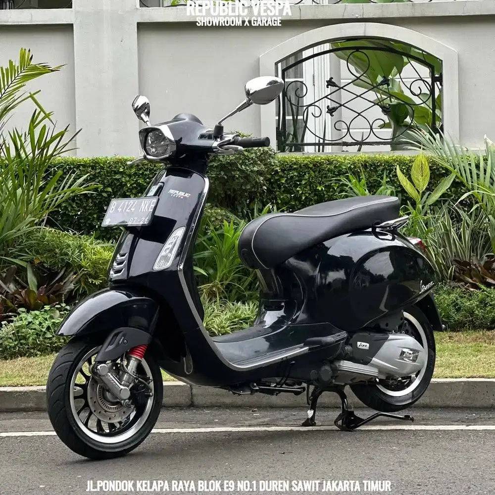 PIAGGIO VESPA SPRINT 150 IGET ABS LED Tahun 2021 WARNA BLACK CONVINTO