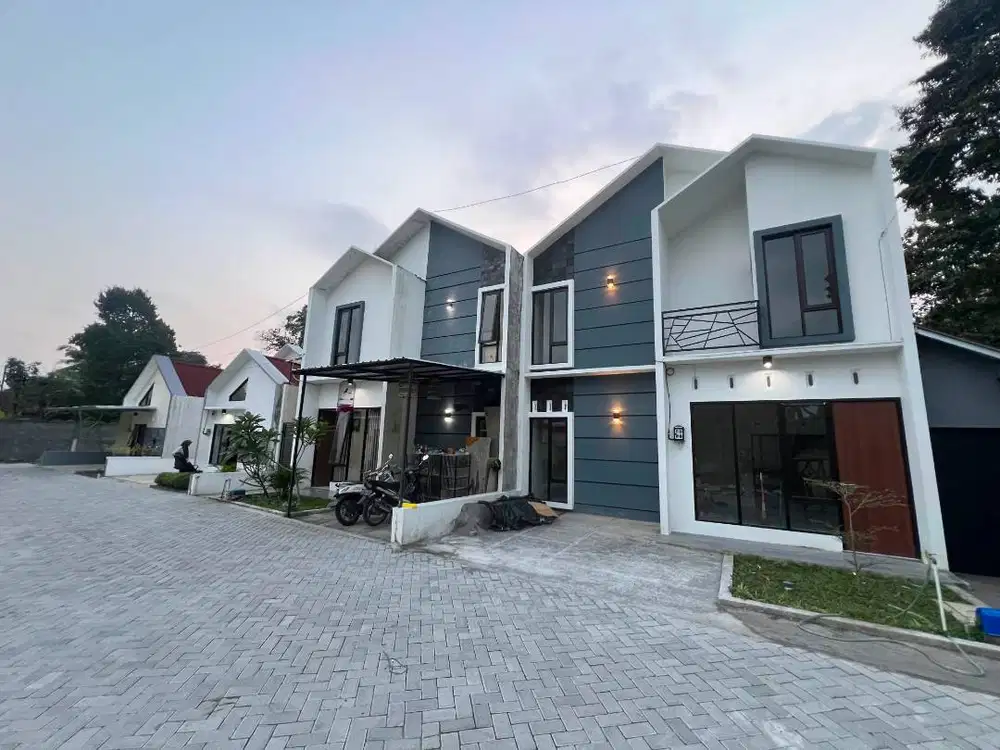 Rumah 2 Lantai Harga 1 Lantai Lingkungan CLuster