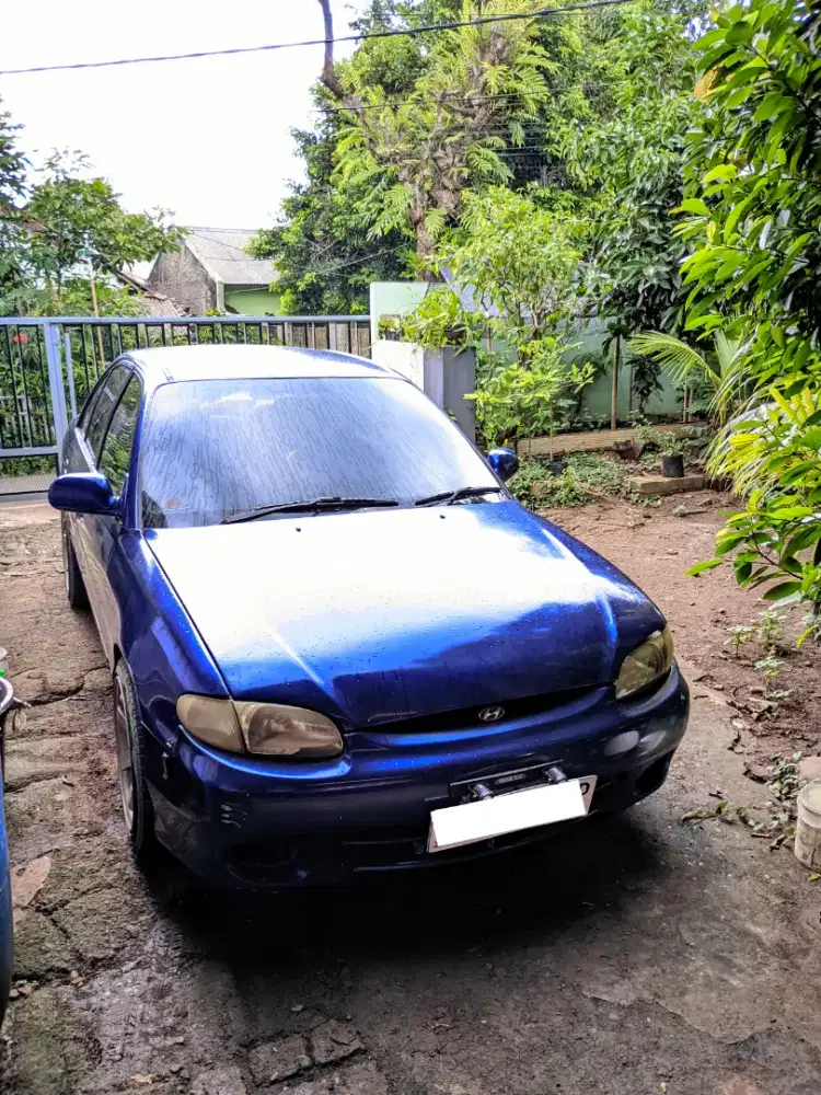 Hyundai Accent manual 2001