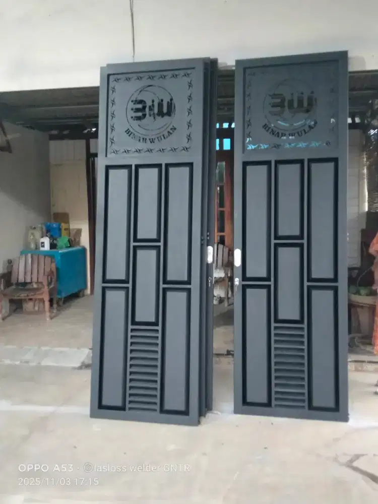 Pintu garasi catting,minimalis,moderen