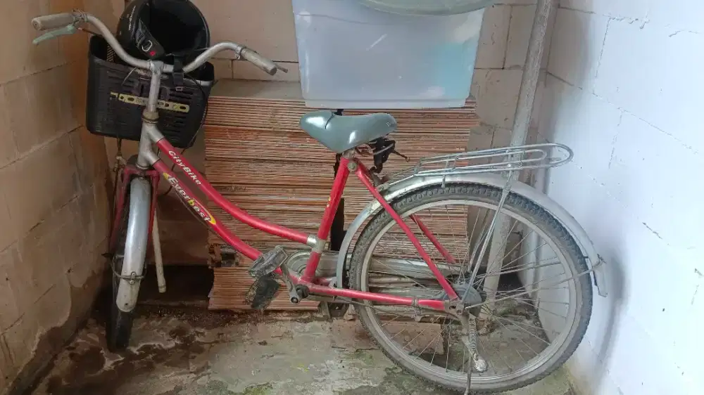 Sepeda bekas siap pakai