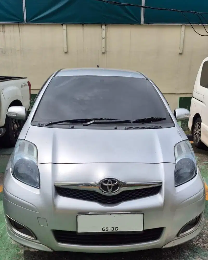 Toyota Yaris E Matic 2010