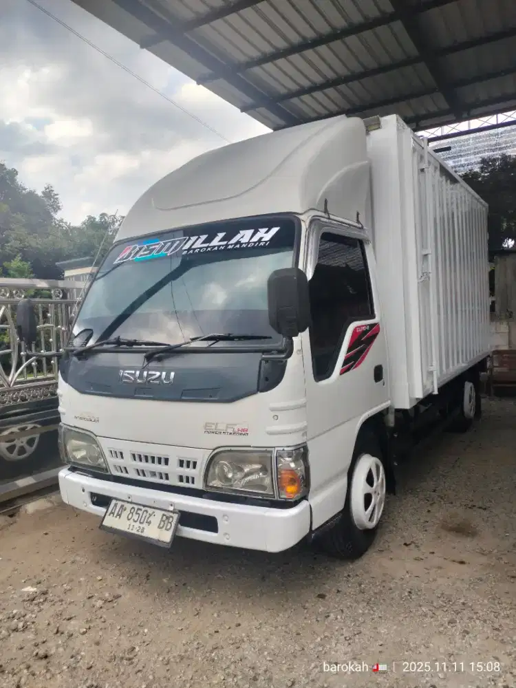 Elf engkel NKR 55 LWB th 2014