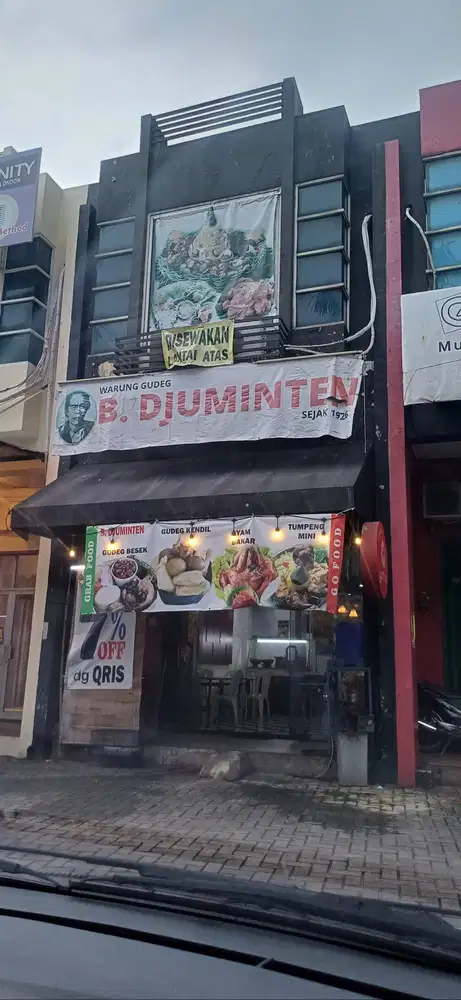 DISEWAKAN RUKO  LANTAI 2