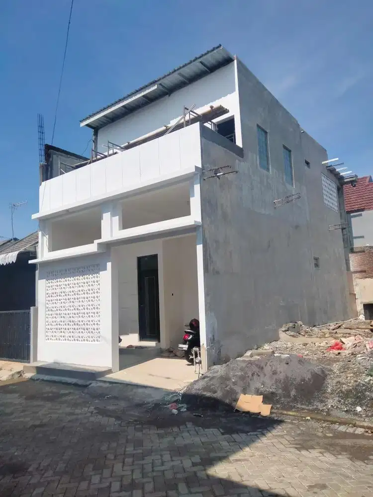 RUMAH ISTIMEWA GRESS BARU DI BANGUN