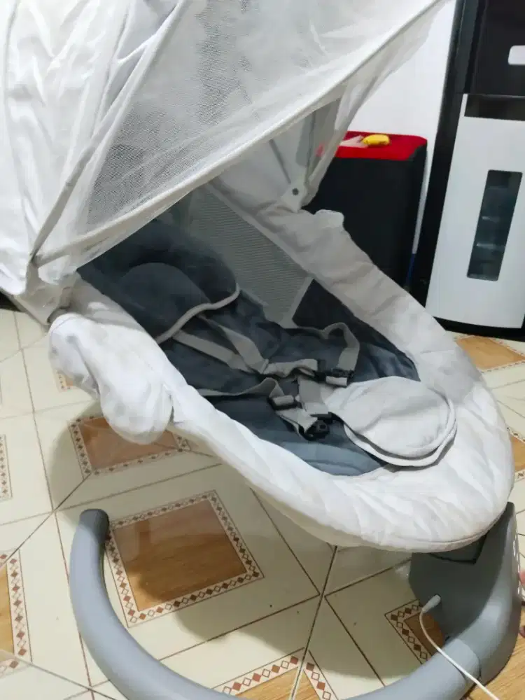 Ayunan bayi electric