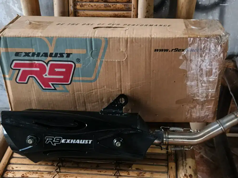 Knalpot R9 misano