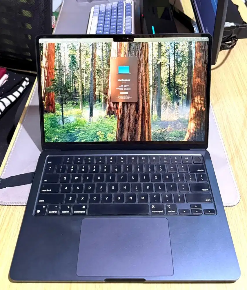 Macbook Air M2 2022 8/256 Ibox