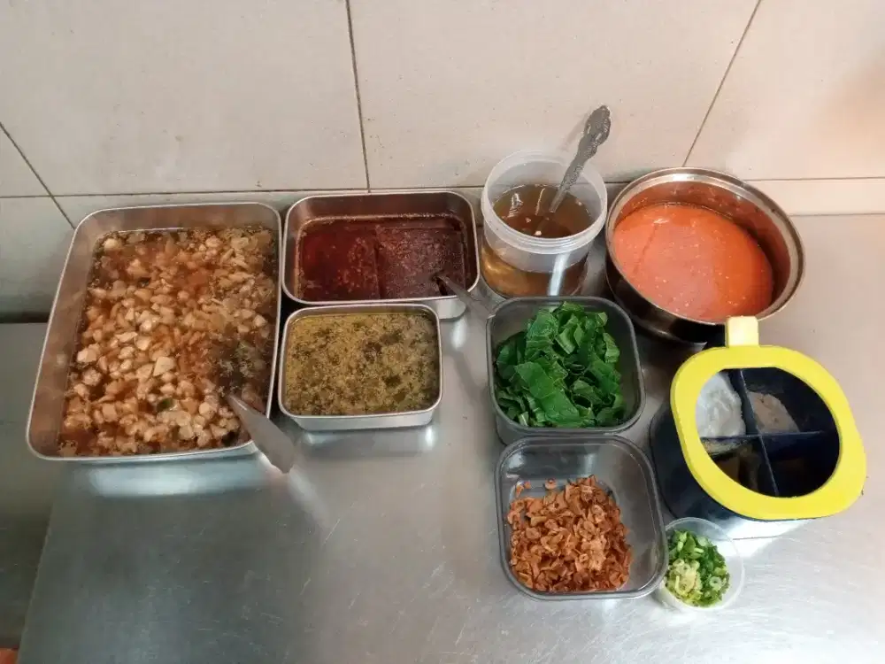 Lowongan Kerja untuk jadi staff karyawan Bakso Malang Prasmanan