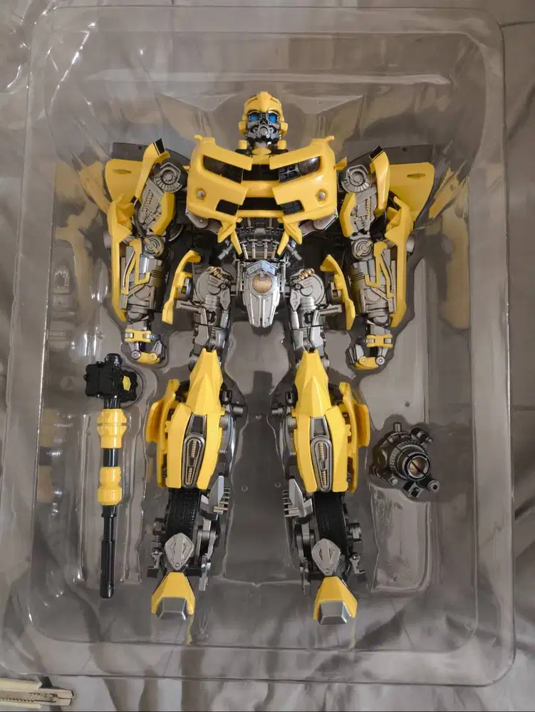 Optimus prime & Bumble bee