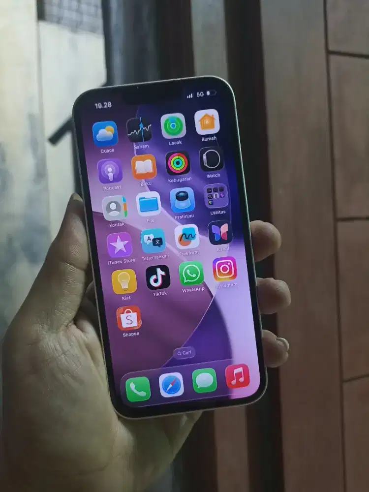 iPhone 13 128gb ibox