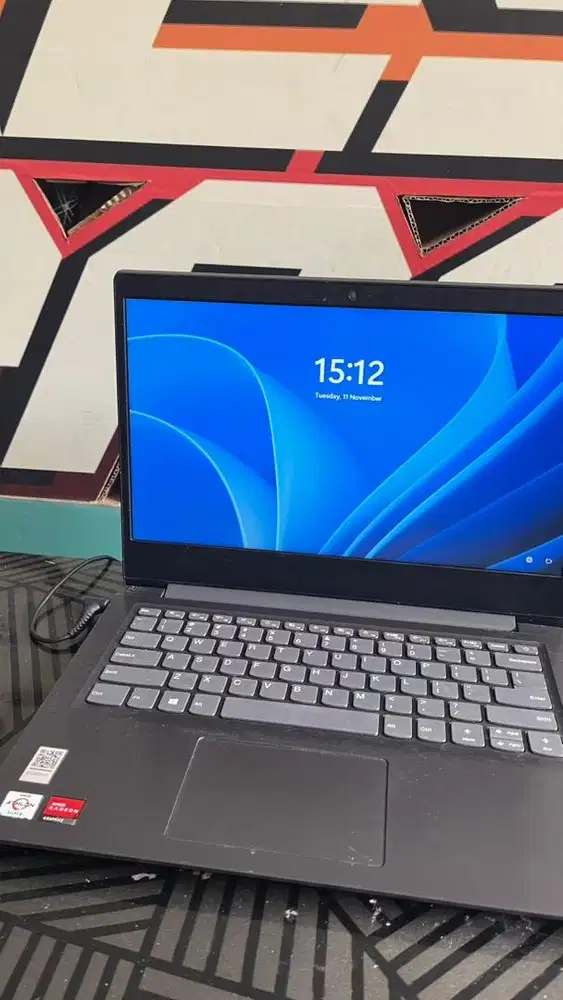 LAPTOP LENOVO V14 ADA